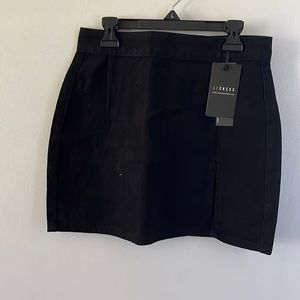 Black Mini Skirt (NEW)